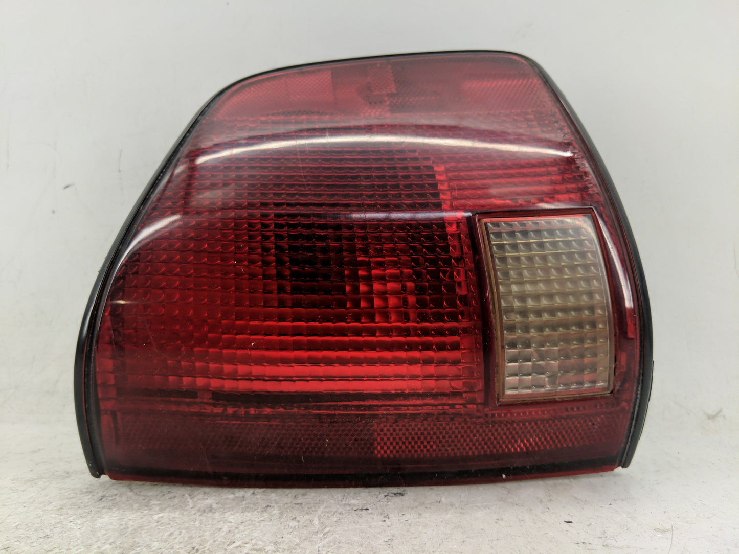 1994-2003 Chevrolet S10 Tail Light Assembly Passenger Right OEM P/N:16516094 Fits OEM Used Auto Parts - Oemusedautoparts1.co