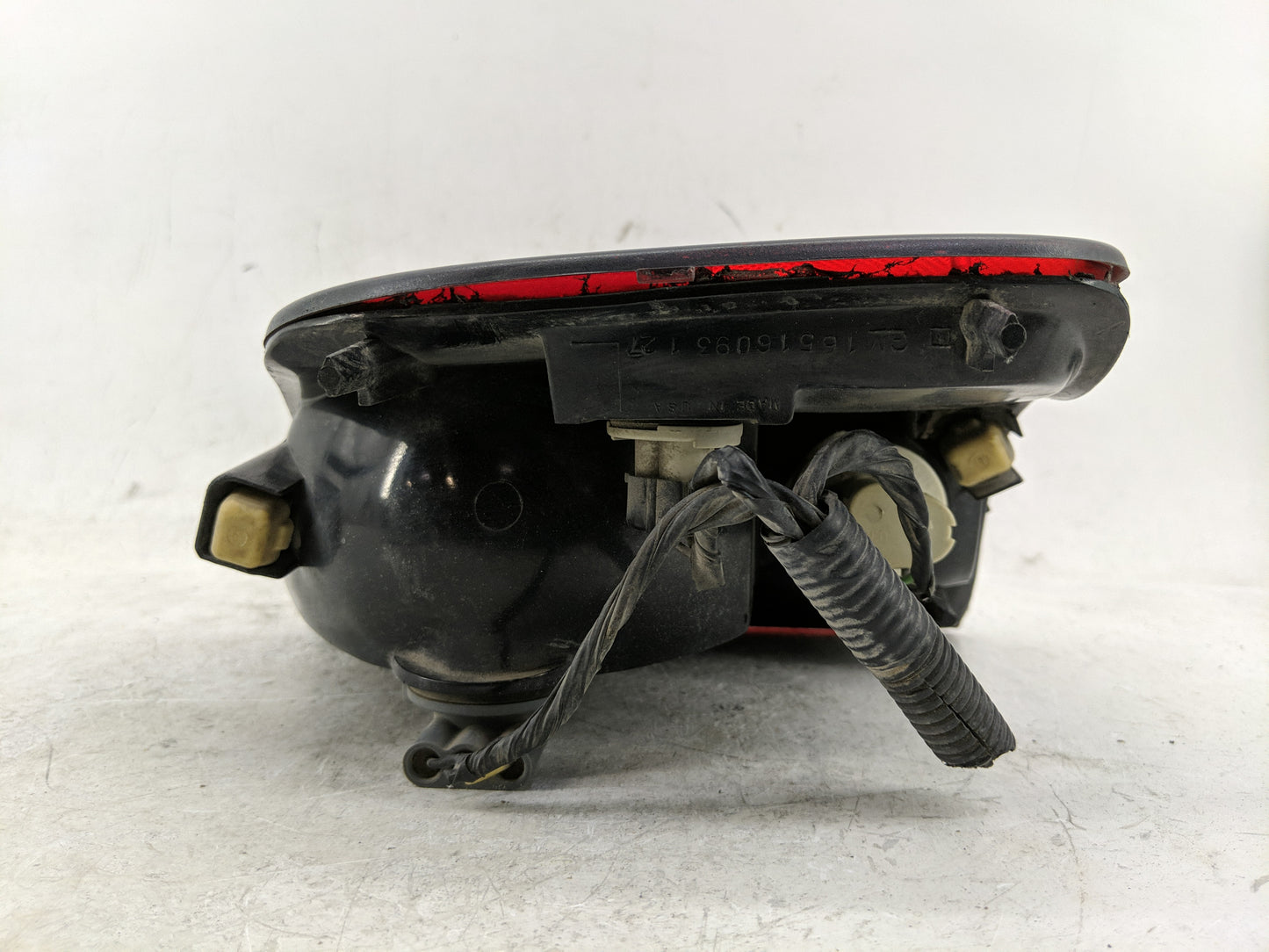 1994-2003 Chevrolet S10 Tail Light Assembly Driver Left OEM P/N:GM16516093 Fits OEM Used Auto Parts - Oemusedautoparts1.com