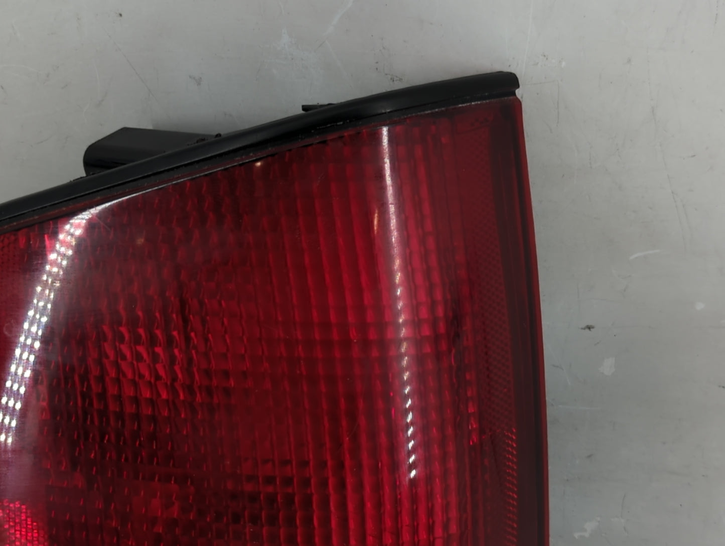 1994-2003 Chevrolet S10 Tail Light Assembly Driver Left OEM P/N:GM16516093 Fits OEM Used Auto Parts - Oemusedautoparts1.com