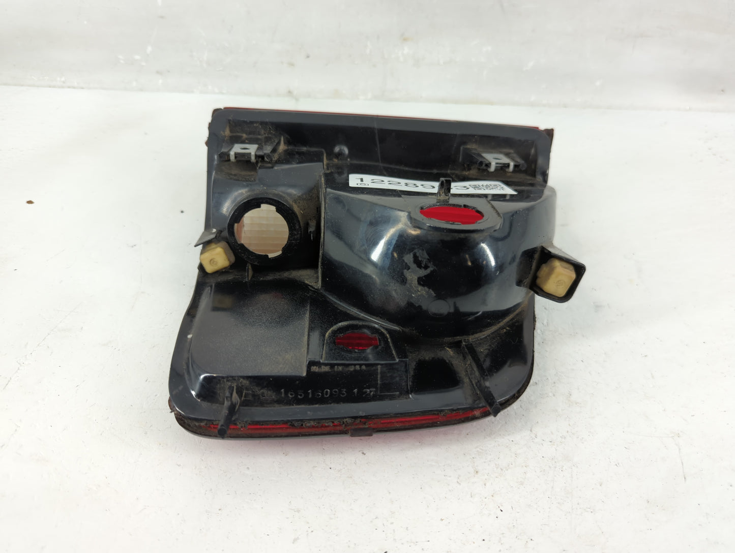 1994-2003 Chevrolet S10 Tail Light Assembly Driver Left OEM P/N:GM16516093 Fits OEM Used Auto Parts - Oemusedautoparts1.com