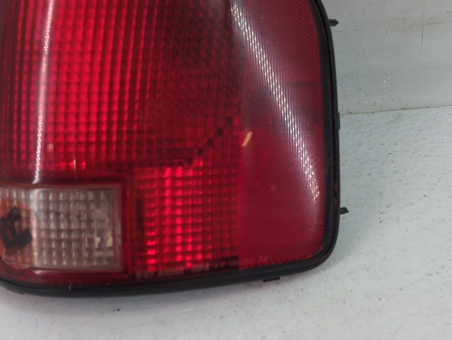 1994-2003 Chevrolet S10 Tail Light Assembly Passenger Right OEM Fits Fits 1994 1995 1996 1997 1998 1999 2000 2001 2002 2003 