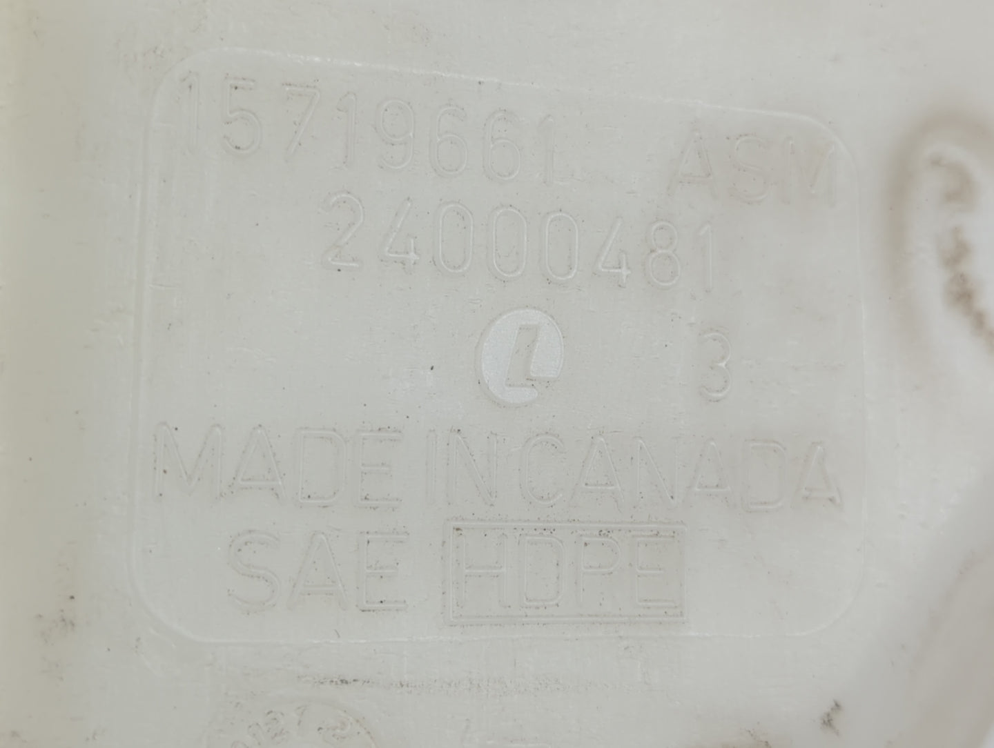 Chevrolet S10 Windshield Washer Fluid Reservoir Bottle Oem - Oemusedautoparts1.com