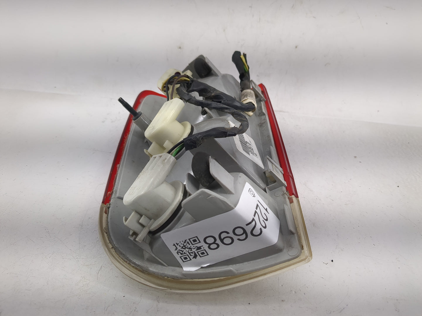 2001 Chevrolet S10 Blazer Tail Light Assembly Passenger Right OEM P/N:5978170 Fits OEM Used Auto Parts - Oemusedautoparts1.c