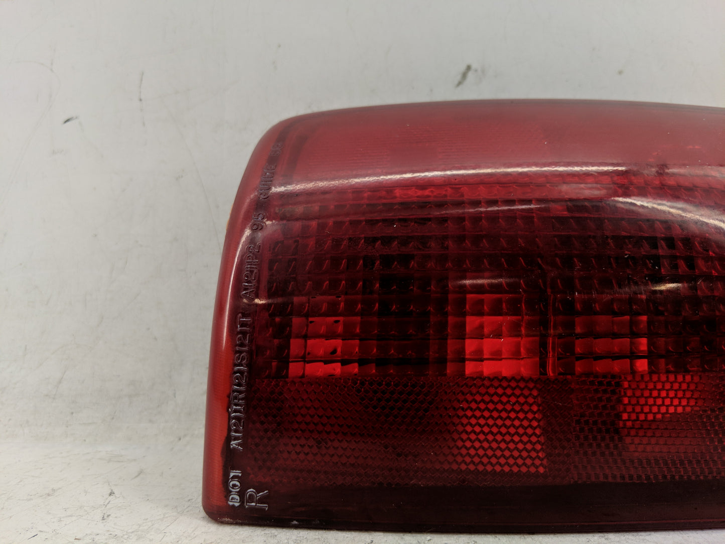 2001 Chevrolet S10 Blazer Tail Light Assembly Passenger Right OEM P/N:5978170 Fits OEM Used Auto Parts - Oemusedautoparts1.c