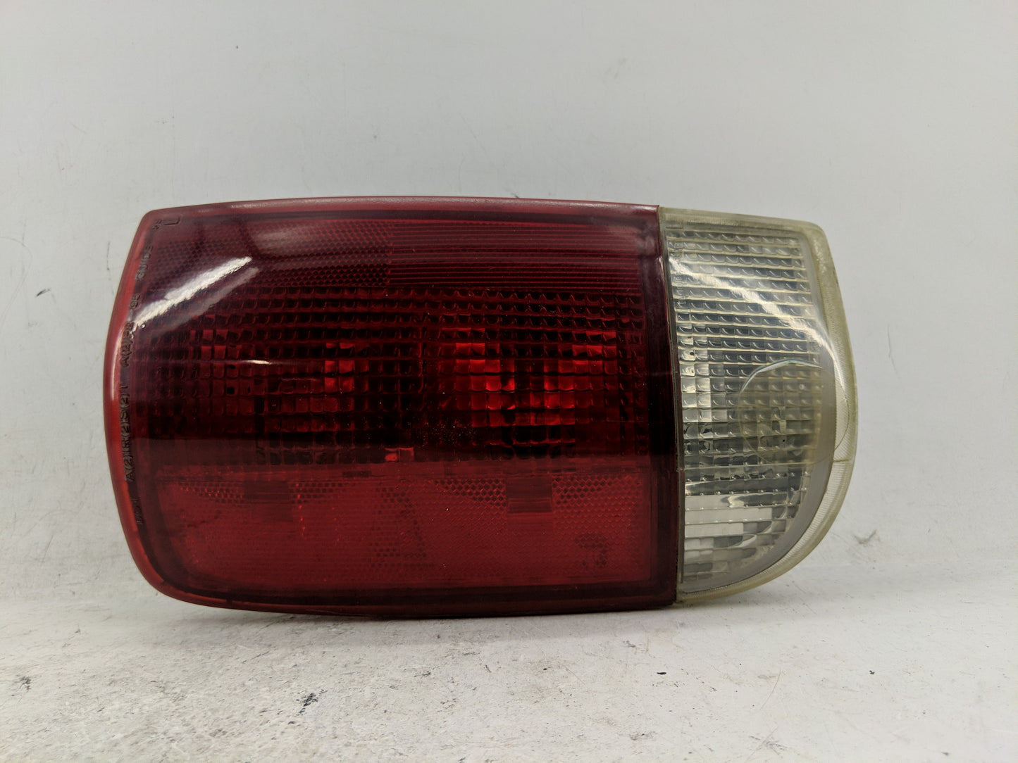 2001 Chevrolet S10 Blazer Tail Light Assembly Driver Left OEM P/N:5978169 Fits OEM Used Auto Parts - Oemusedautoparts1.com