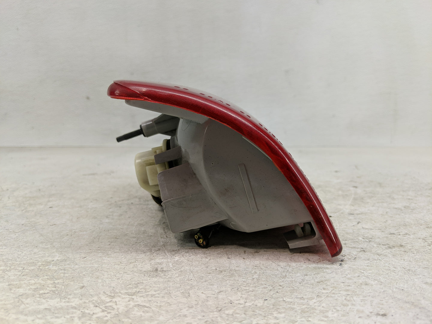 2001 Chevrolet S10 Blazer Tail Light Assembly Passenger Right OEM P/N:16518500 Fits OEM Used Auto Parts - Oemusedautoparts1.