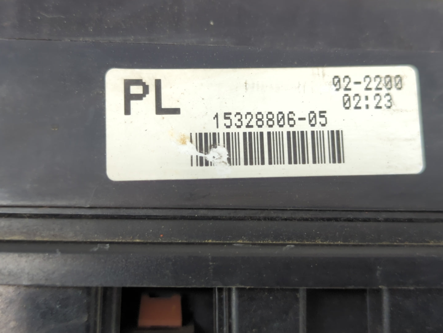 2000-2002 Chevrolet Silverado Fusebox Fuse Box Panel Relay Module P/N:02-2200 15328806-05 Fits Fits 2000 2001 2002 OEM Used 
