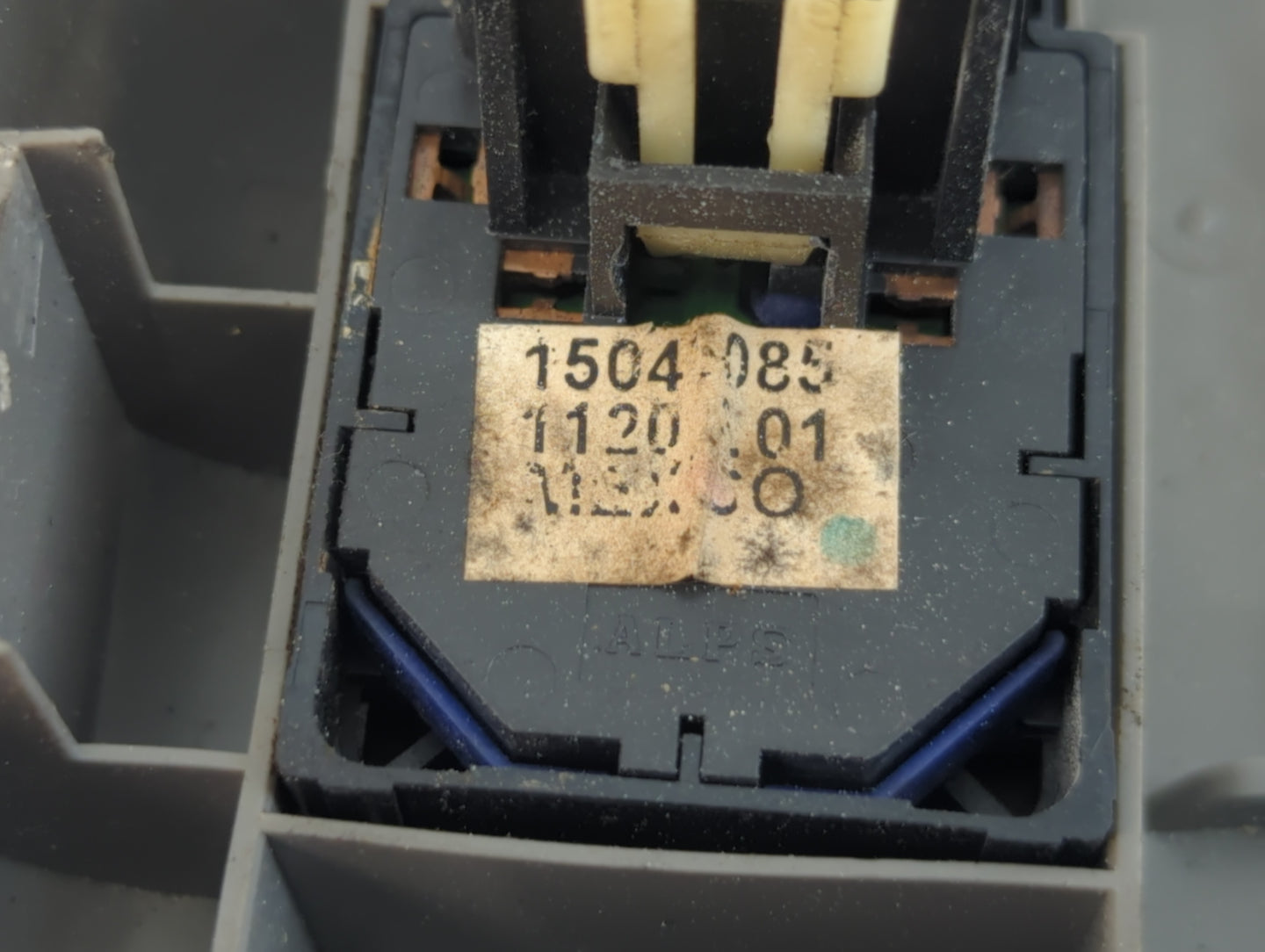 2000-2002 Chevrolet Silverado 1500 Master Power Window Switch Replacement Driver Side Left P/N:15043085 Fits Fits 2000 2001 