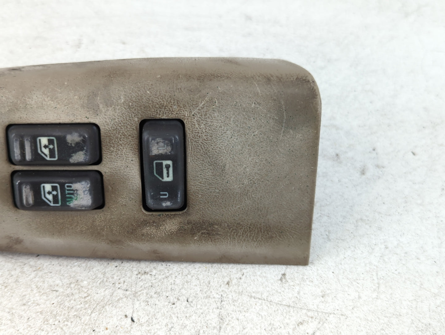 2000-2002 Chevrolet Silverado 1500 Master Power Window Switch Replacement Driver Side Left P/N:15043085 Fits Fits 2000 2001 