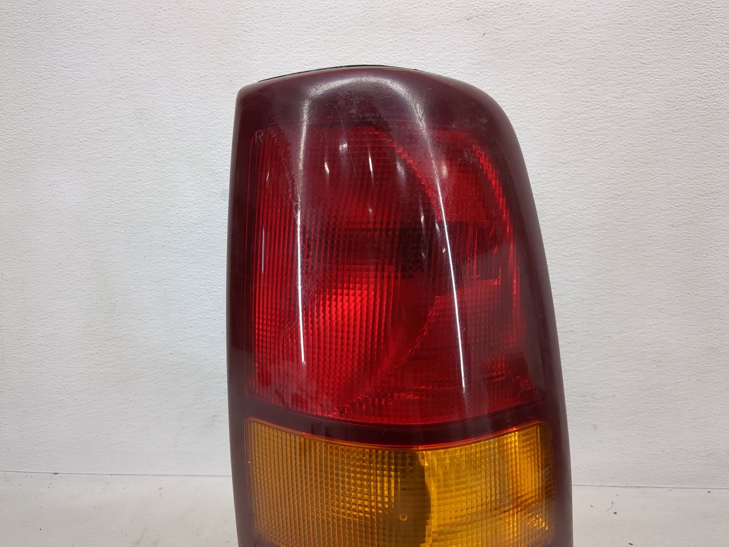 1999-2002 Chevrolet Silverado 1500 Tail Light Assembly Passenger Right OEM Fits Fits 1999 2000 2001 2002 2003 OEM Used Auto 