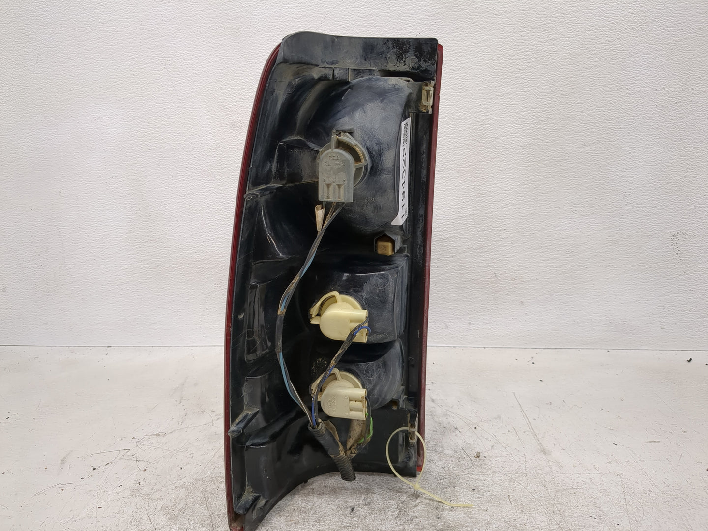 1999-2002 Chevrolet Silverado 1500 Tail Light Assembly Passenger Right OEM Fits Fits 1999 2000 2001 2002 2003 OEM Used Auto 
