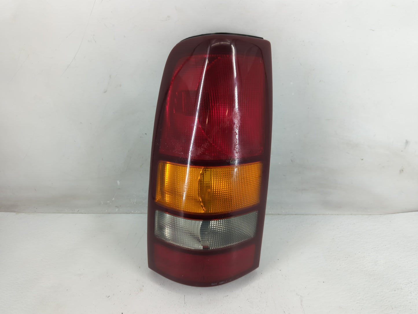 1999-2002 Chevrolet Silverado 1500 Tail Light Assembly Driver Left OEM Fits Fits 1999 2000 2001 2002 2003 OEM Used Auto Part