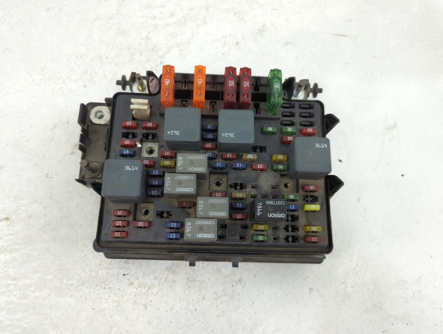 2000-2002 Chevrolet Silverado 1500 Fusebox Fuse Box Panel Relay Module P/N:15328806-05 Fits Fits 2000 2001 2002 OEM Used Aut