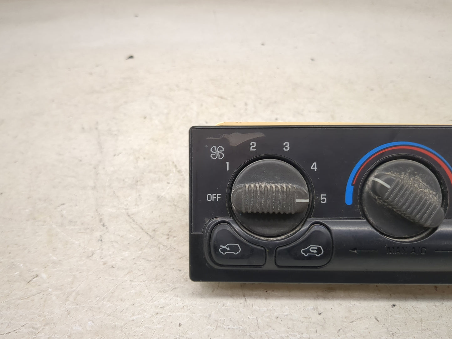 1999-2002 Chevrolet Silverado 1500 Climate Control Module Temperature AC/Heater Replacement P/N:15054697 Fits OEM Used Auto 