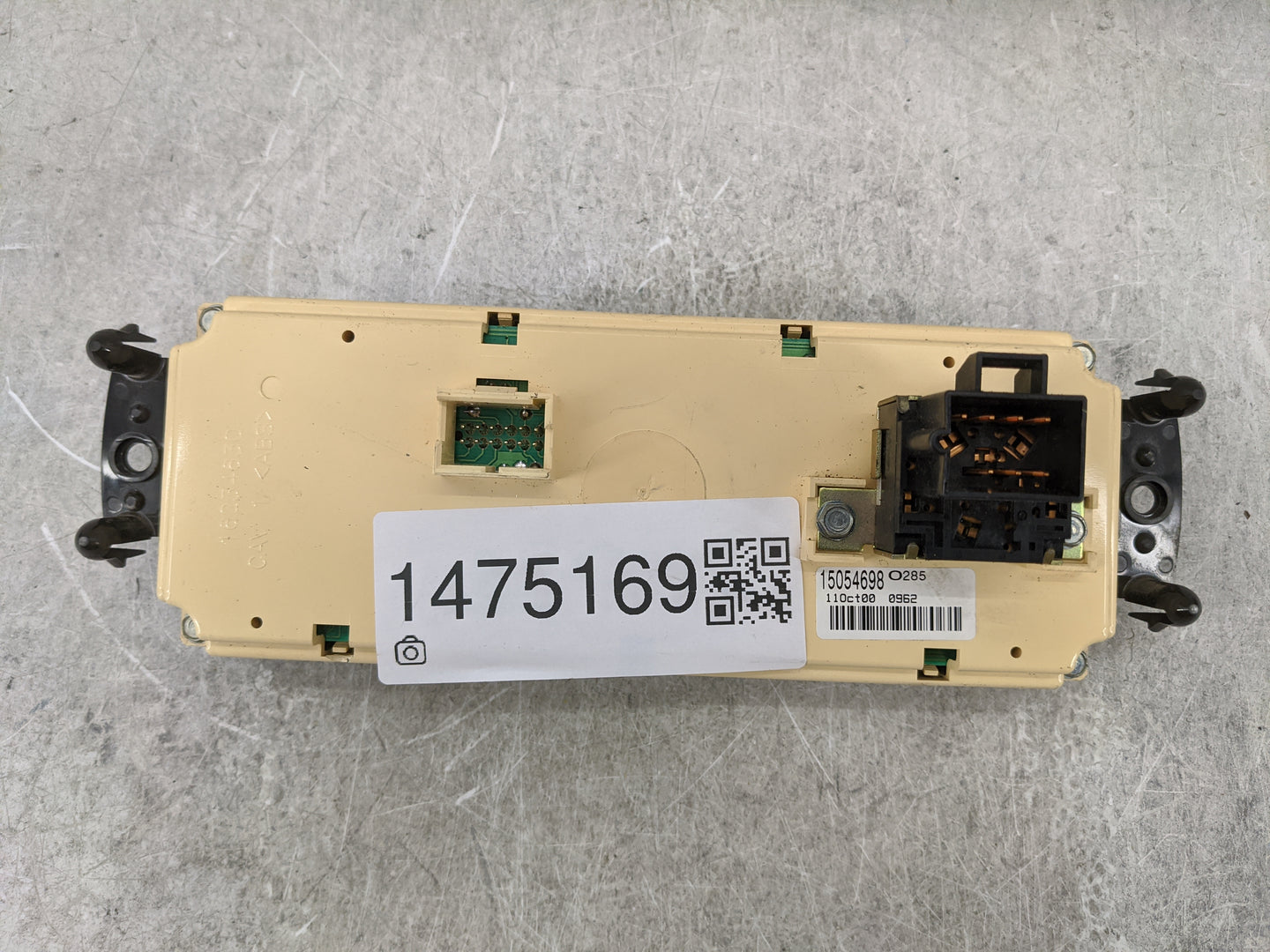 1999-2002 Chevrolet Silverado 1500 Climate Control Module Temperature AC/Heater Replacement P/N:15054698 Fits OEM Used Auto 