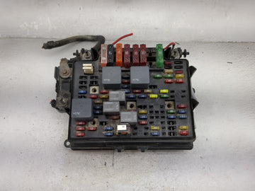2001 Chevrolet Silverado 1500 Fusebox Fuse Box Panel Relay Module P/N:15328806-05 12088567 Fits OEM Used Auto Parts - Oemuse