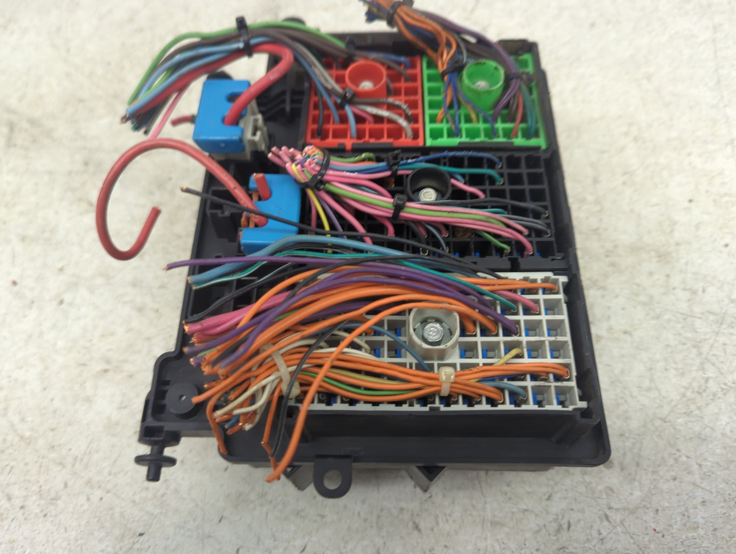 2000-2002 Chevrolet Silverado 1500 Fusebox Fuse Box Panel Relay Module P/N:15328806-05 02-2380, 12193514 Fits Fits 2000 2001