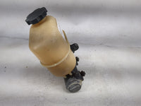 1999-2002 Chevrolet Silverado 1500 Brake Master Cylinder 1491058 - Oemusedautoparts1.com