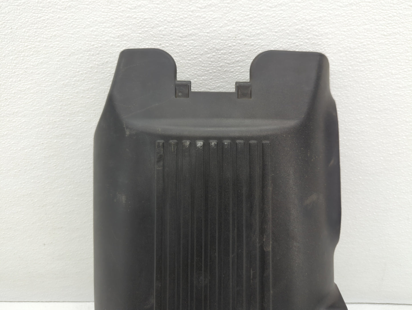 2001 Chevrolet Silverado 1500 Engine Cover - Oemusedautoparts1.com