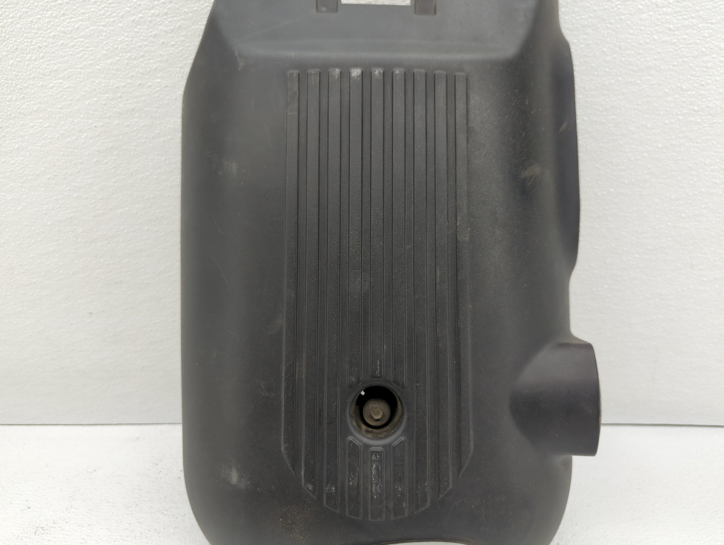 2001 Chevrolet Silverado 1500 Engine Cover - Oemusedautoparts1.com