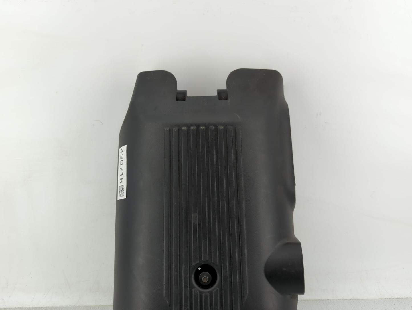 2001 Chevrolet Silverado 1500 Engine Cover - Oemusedautoparts1.com