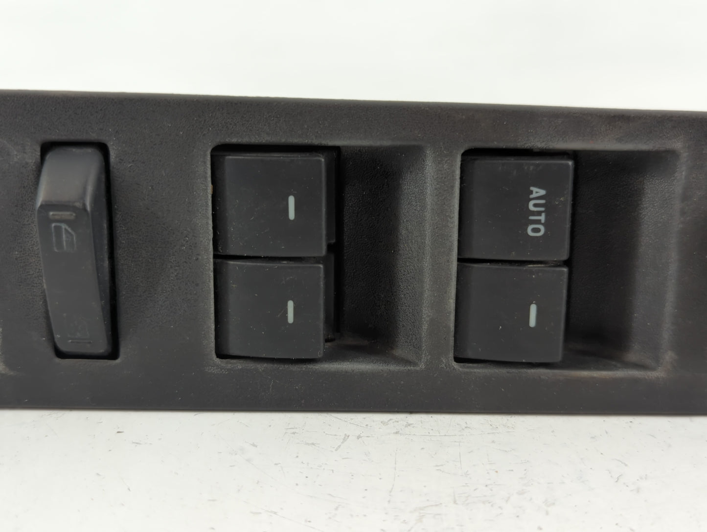 2000-2002 Chevrolet Silverado 1500 Master Power Window Switch Replacement Driver Side Left P/N:28214093 Fits Fits 2000 2001 