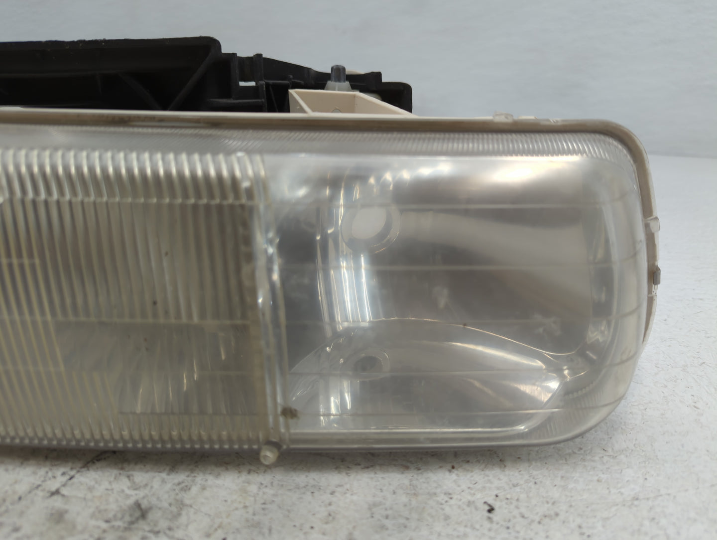 1999 Silverado 1500 Passenger Right Oem Head Light Headlight Lamp - Oemusedautoparts1.com