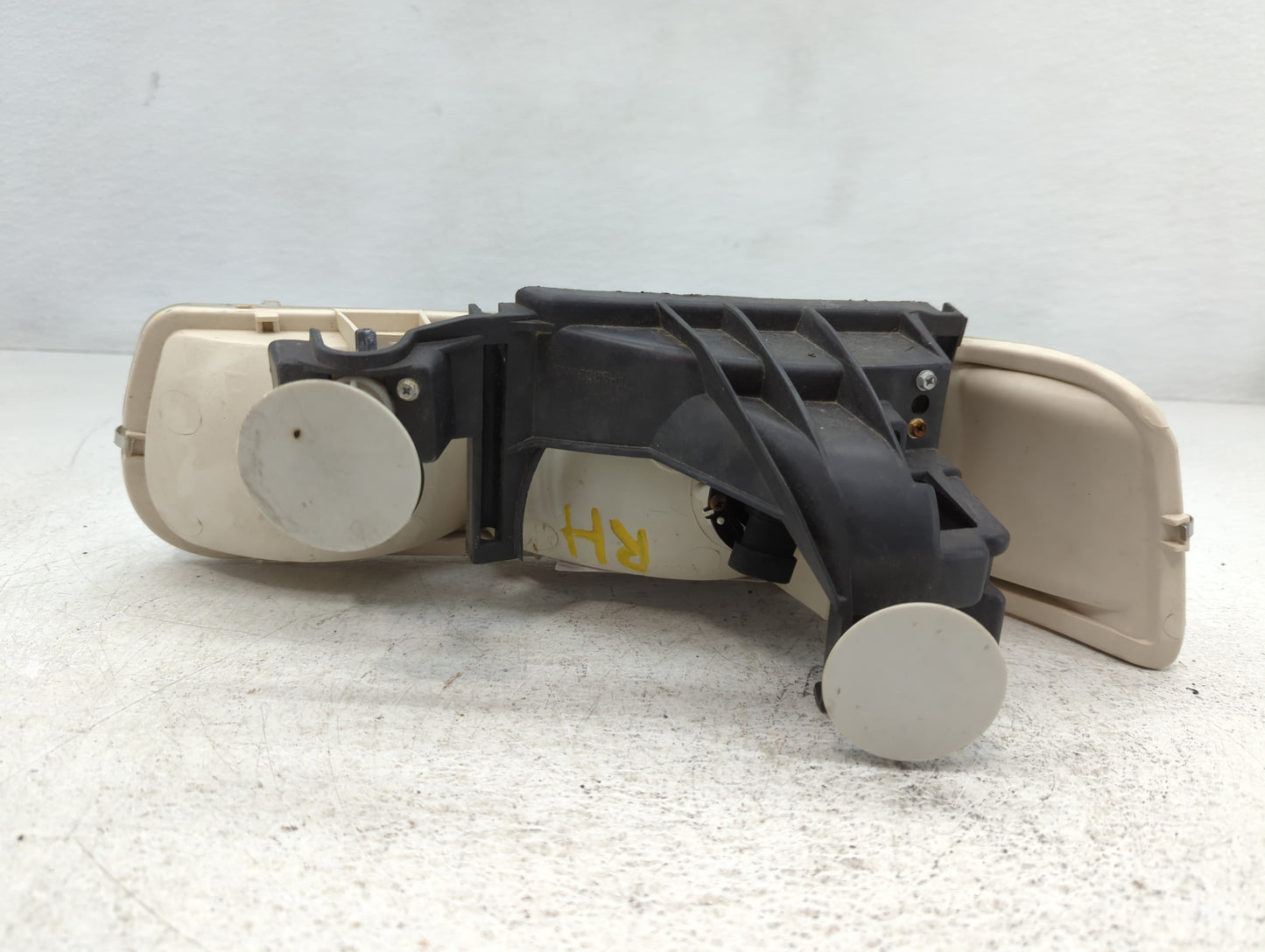 1999 Silverado 1500 Passenger Right Oem Head Light Headlight Lamp - Oemusedautoparts1.com