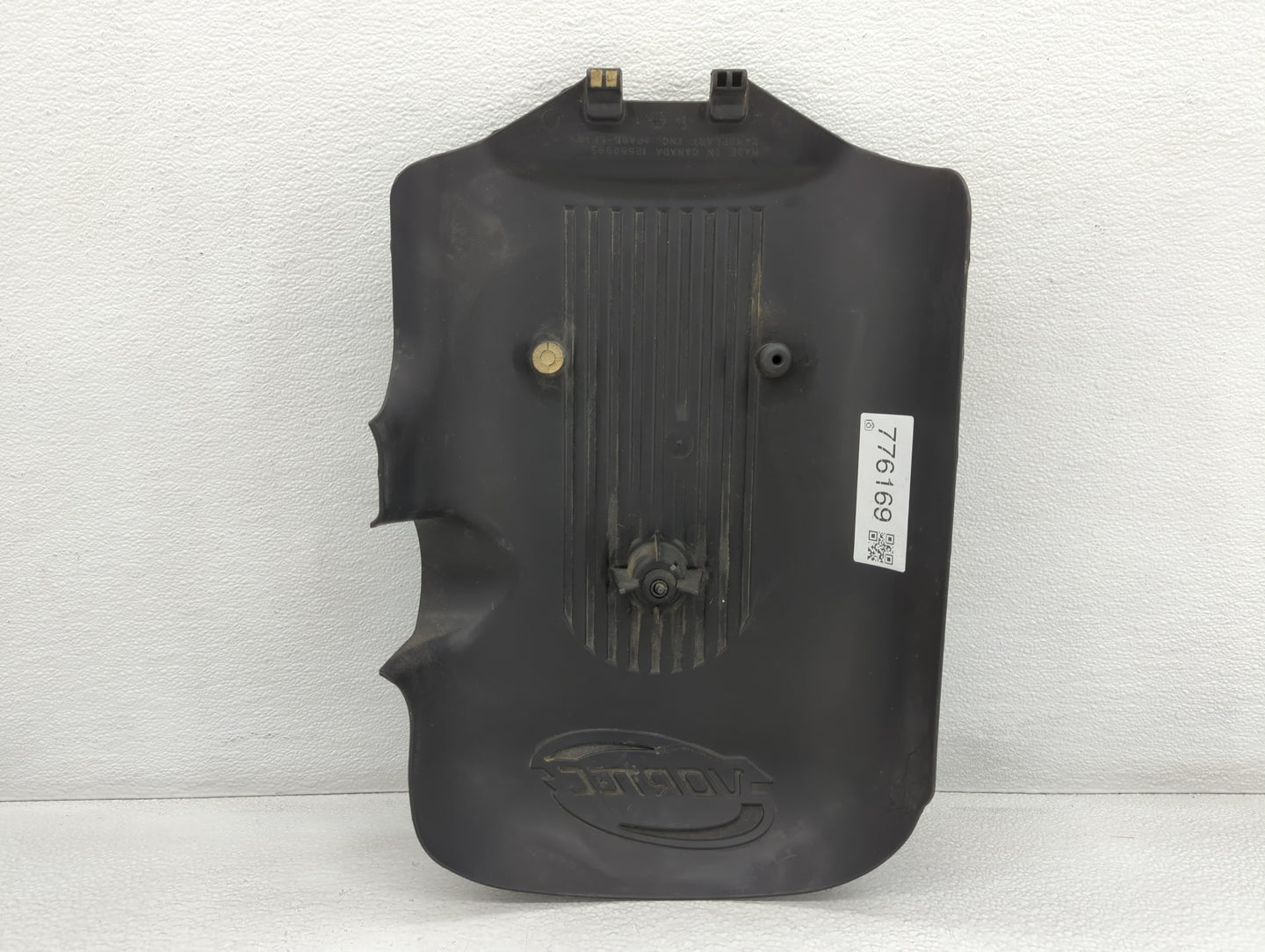 2001 Chevrolet Silverado 1500 Engine Cover - Oemusedautoparts1.com