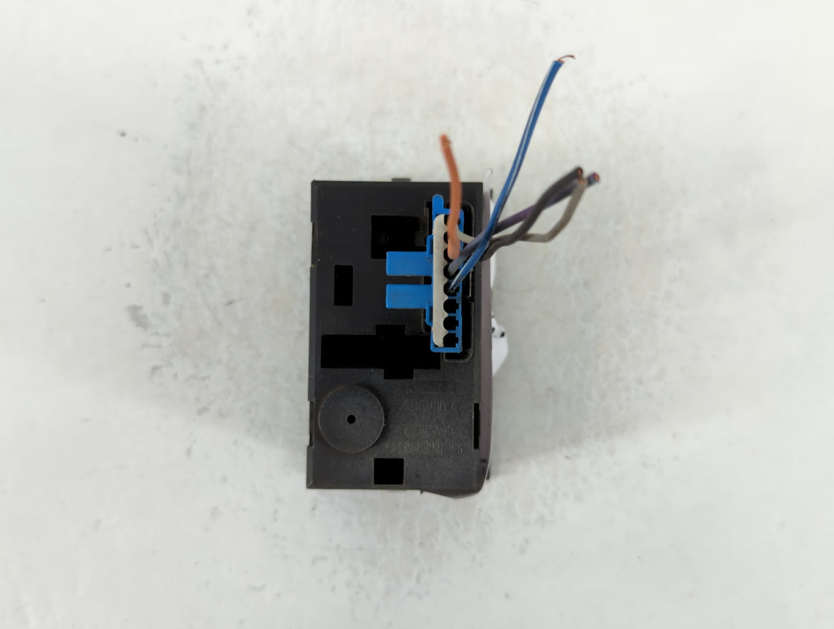 2001 Chevrolet Silverado 2500 Cargo Lamp Switch - Oemusedautoparts1.com