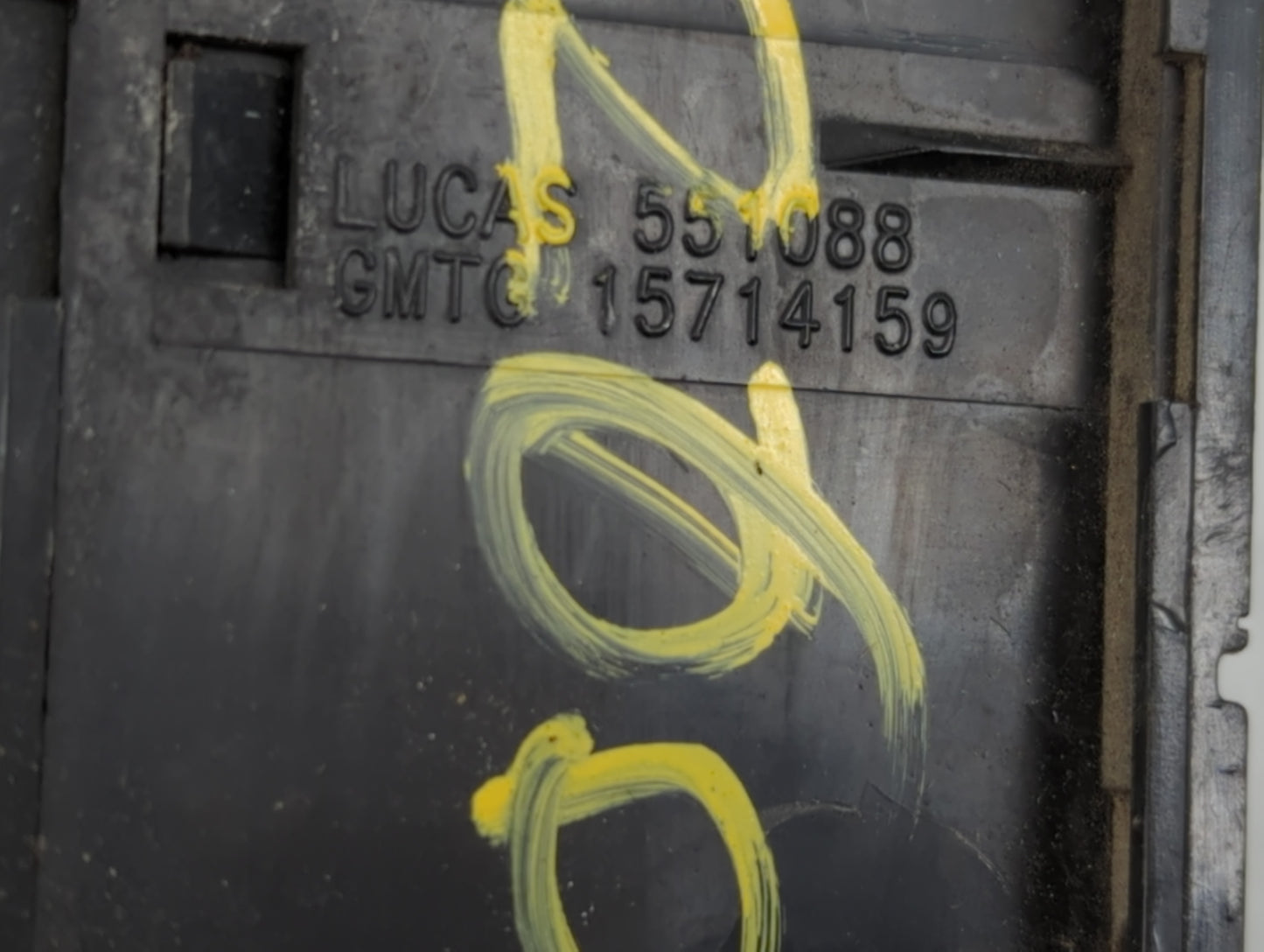 2001 Chevrolet Silverado 2500 Cargo Lamp Switch - Oemusedautoparts1.com