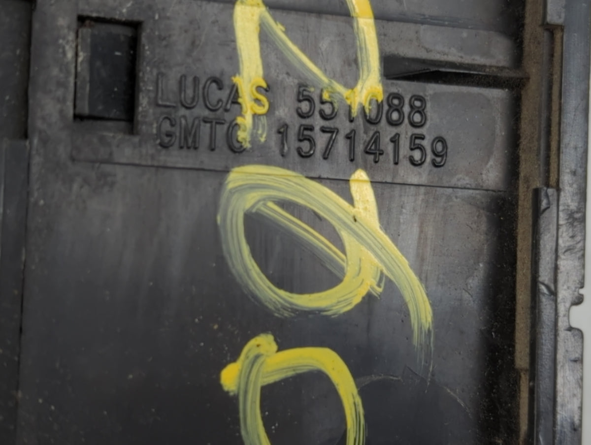 2001 Chevrolet Silverado 2500 Cargo Lamp Switch - Oemusedautoparts1.com