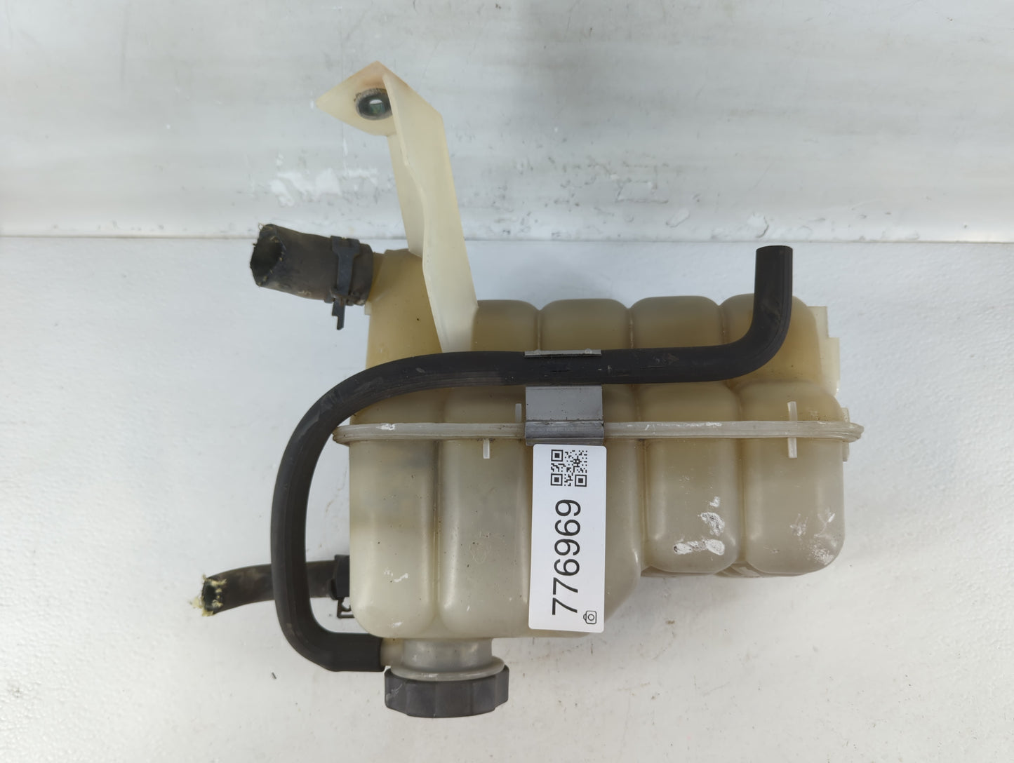 1999 Silverado 1500 Radiator Coolant Overflow Expansion Tank Bottle - Oemusedautoparts1.com
