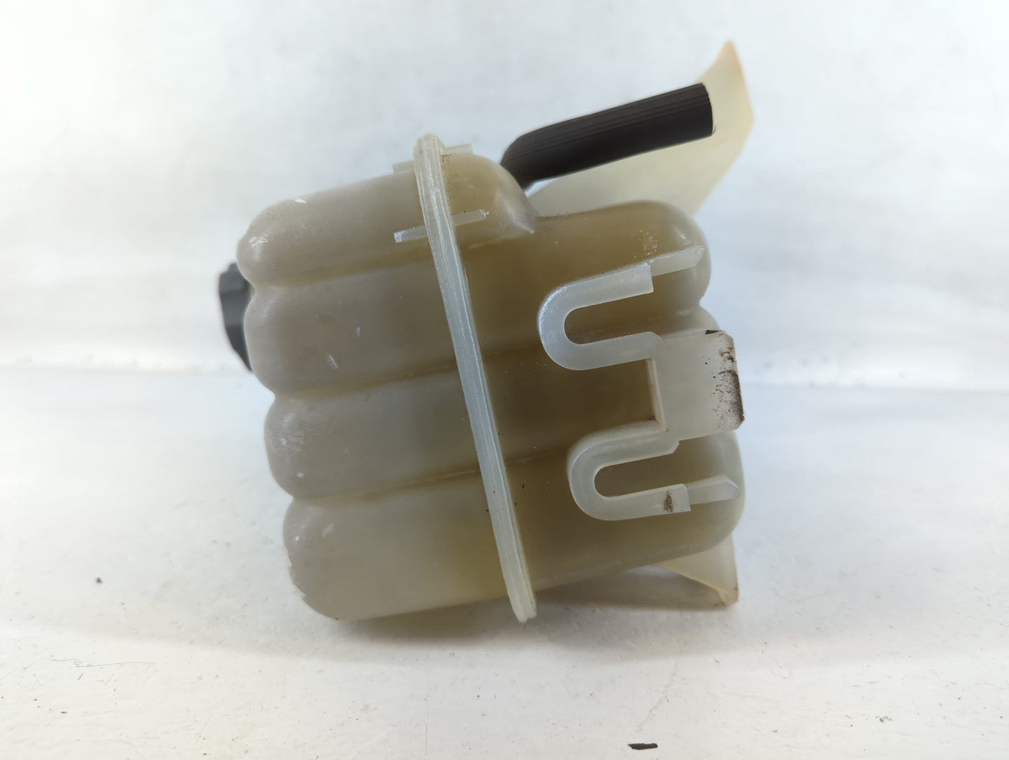 1999 Silverado 1500 Radiator Coolant Overflow Expansion Tank Bottle - Oemusedautoparts1.com