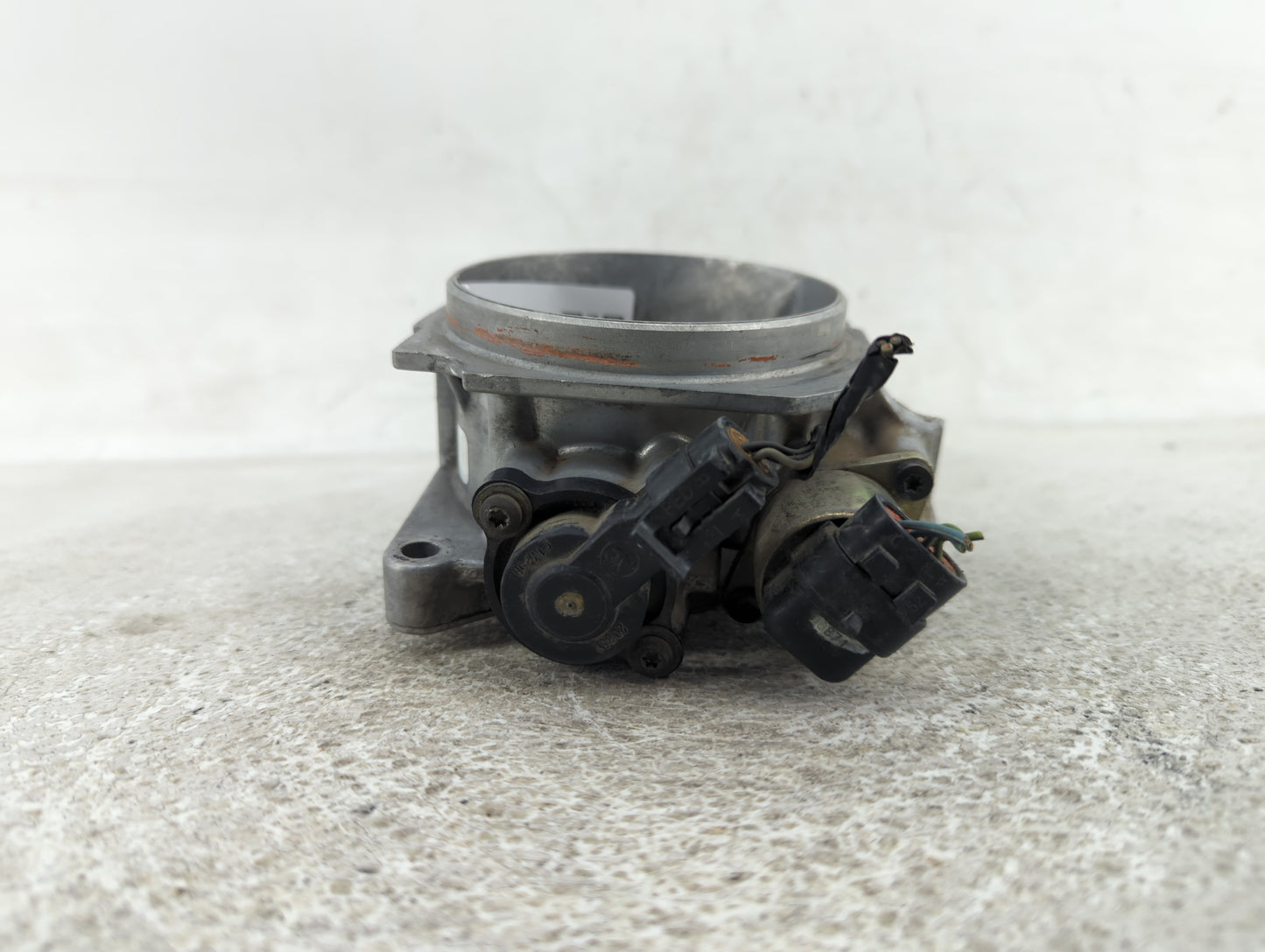 2001 Chevrolet Silverado 1500 Pickup Throttle Body Fits Fits 2000 OEM Used Auto Parts - Oemusedautoparts1.com