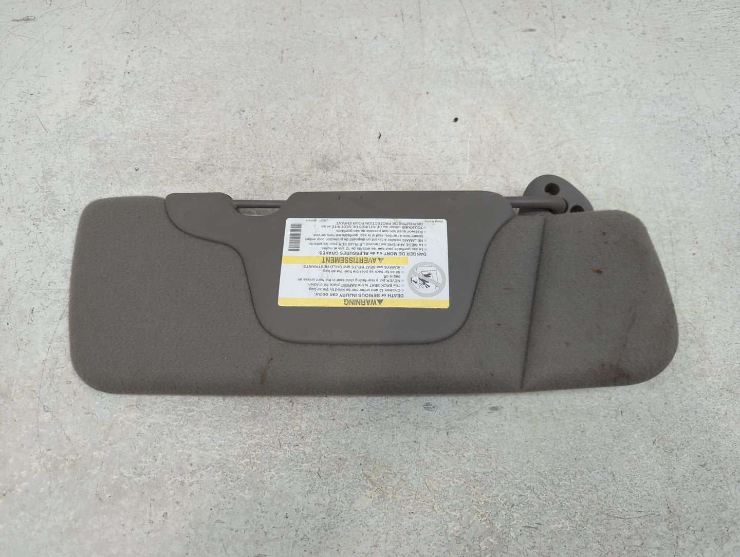 2001 Chevrolet Silverado 1500 Pickup Sun Visor Shade Replacement Driver Left Mirror Fits Fits 2000 2002 OEM Used Auto Parts 