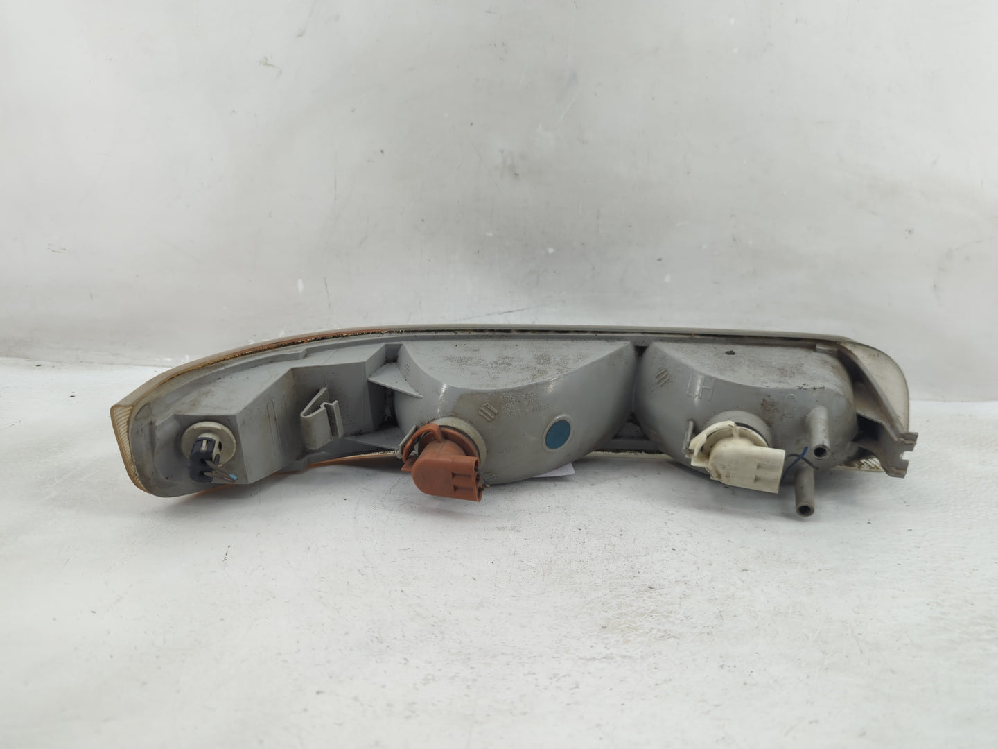 2001 Chevrolet Silverado 2500 Driver Left Oem Head Light Headlight Lamp - Oemusedautoparts1.com