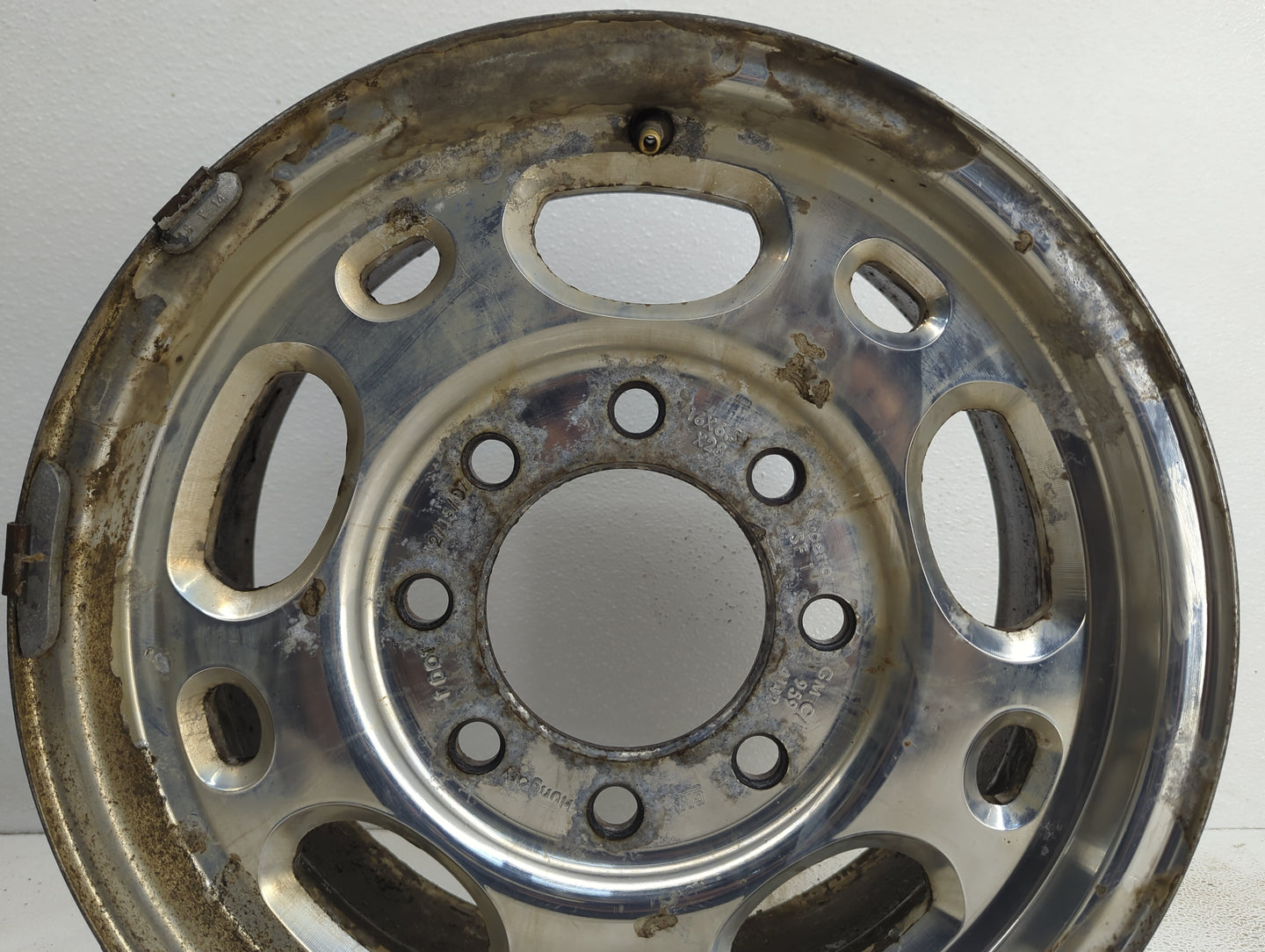 Chevrolet Silverado 2500 Pickup Oem Wheel Rim - Oemusedautoparts1.com