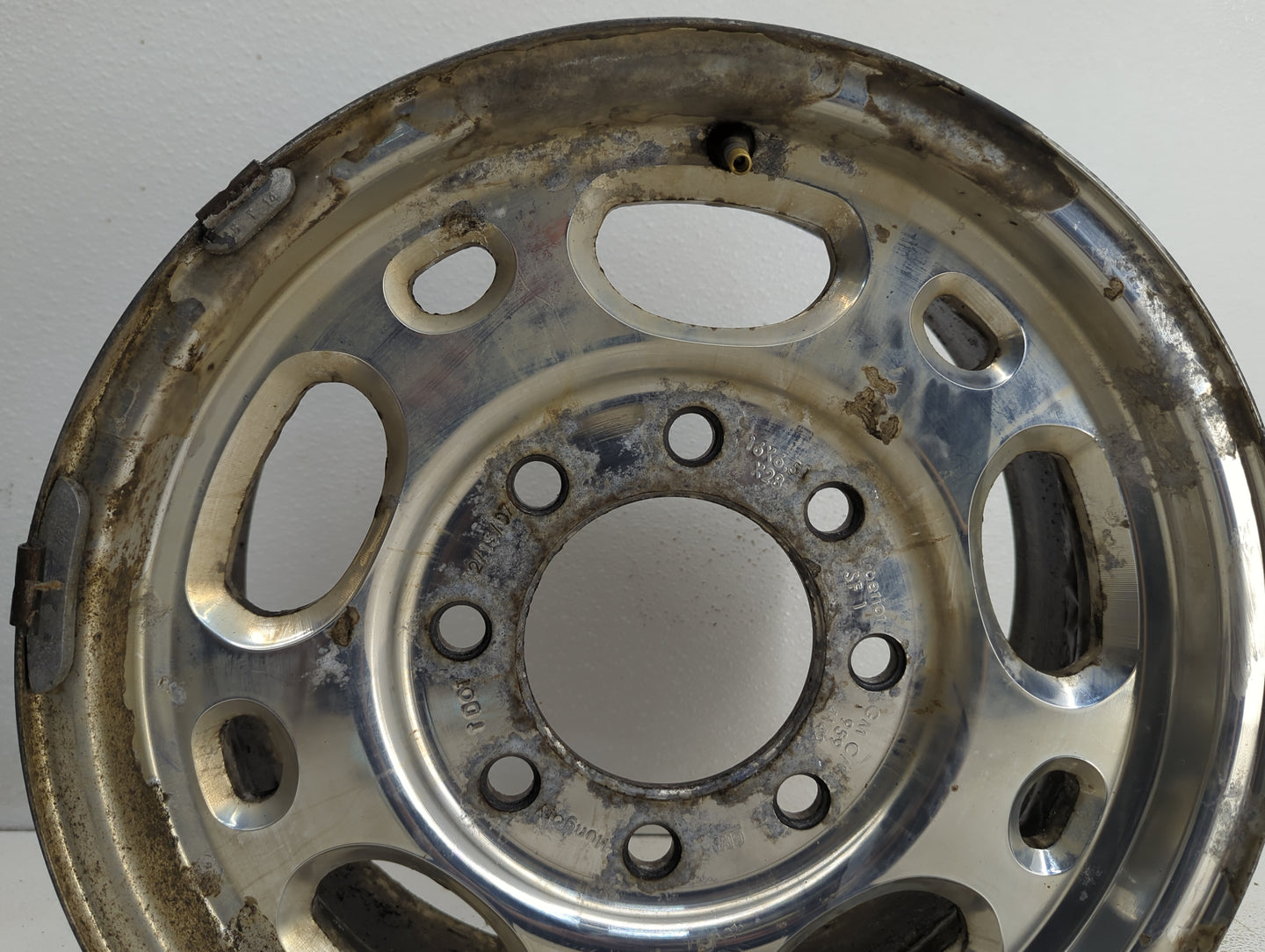 Chevrolet Silverado 2500 Pickup Oem Wheel Rim - Oemusedautoparts1.com