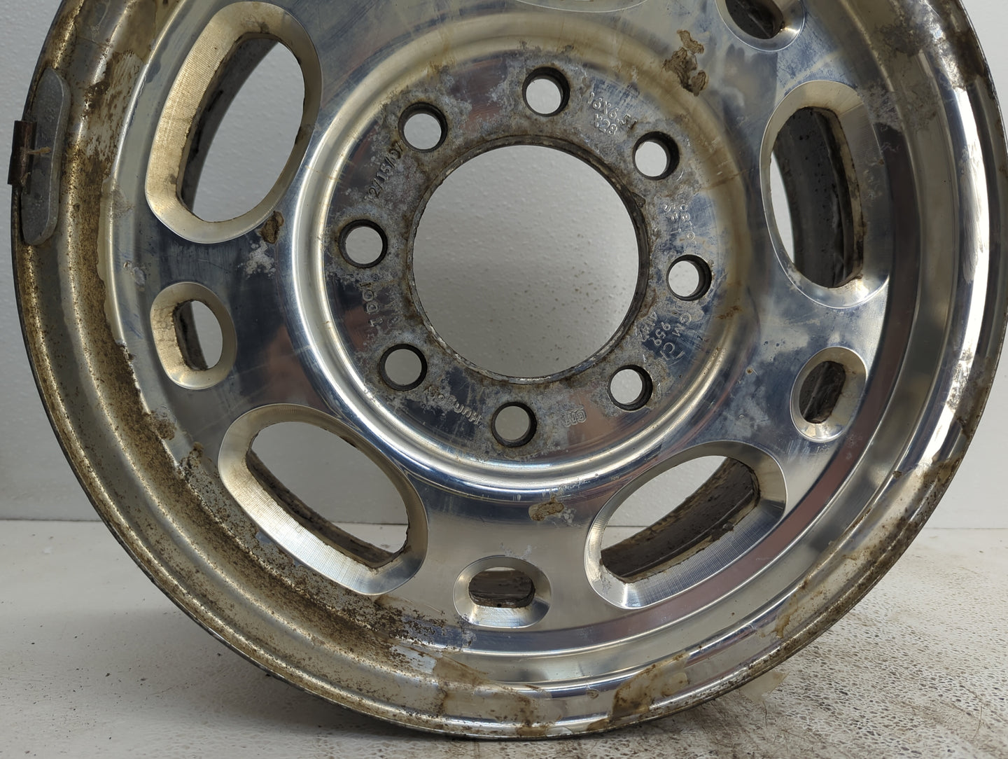 Chevrolet Silverado 2500 Pickup Oem Wheel Rim - Oemusedautoparts1.com