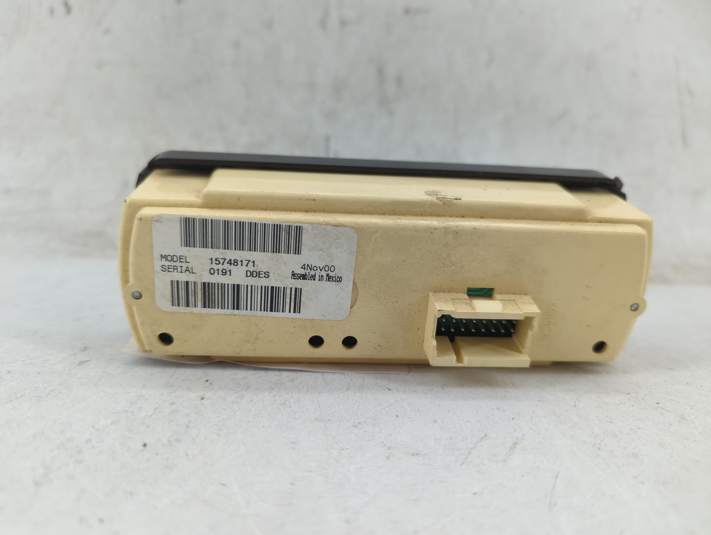 2000-2002 Chevrolet Suburban Climate Control Module Temperature AC/Heater Replacement P/N:15748171 Fits Fits 2000 2001 2002 