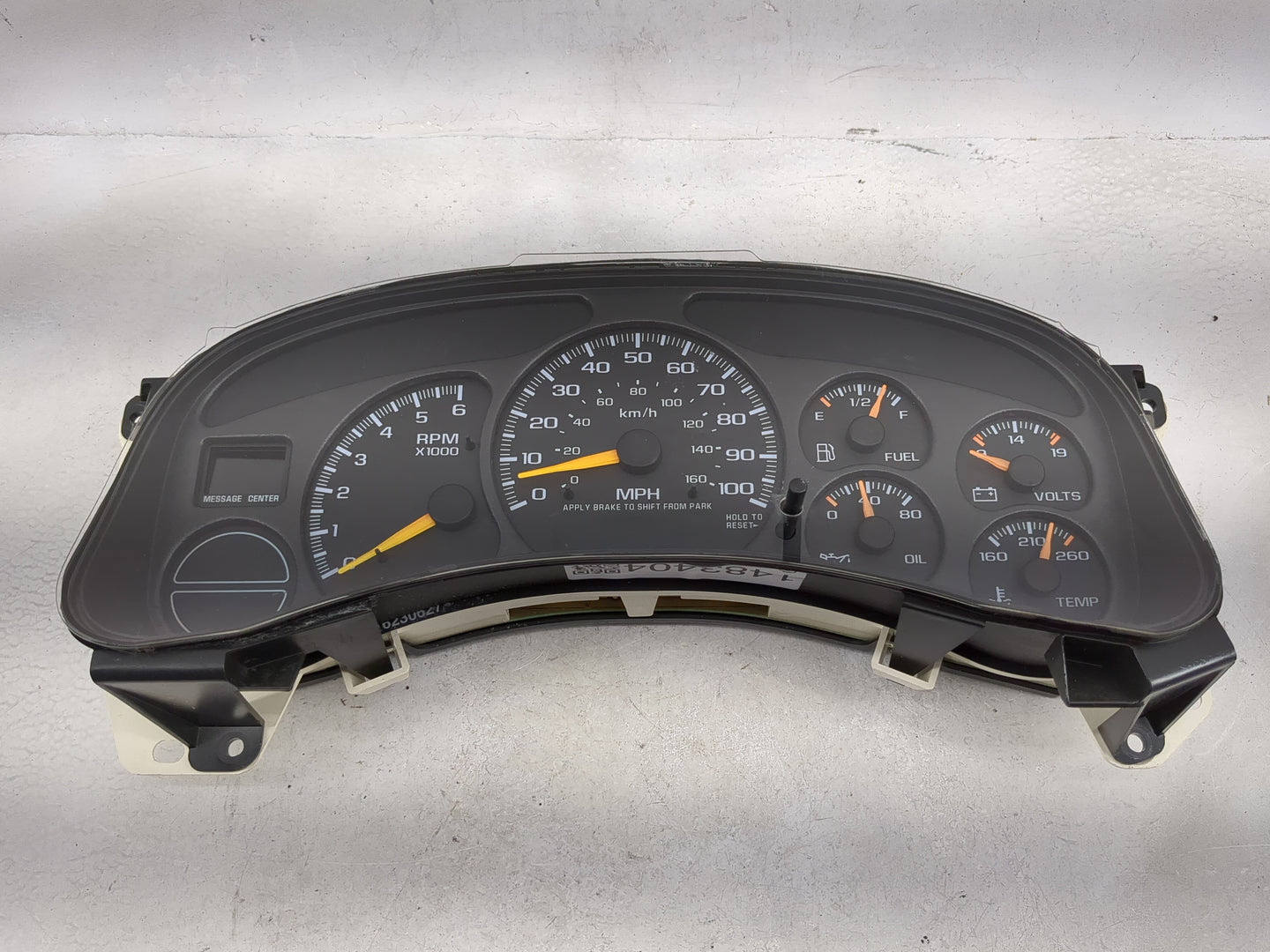 2000-2002 Chevrolet Suburban Instrument Cluster Speedometer Gauges P/N:15055362 Miles: Fits Fits 2000 2001 2002 OEM Used Aut