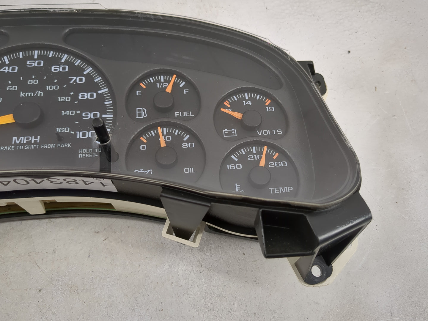 2000-2002 Chevrolet Suburban Instrument Cluster Speedometer Gauges P/N:15055362 Miles: Fits Fits 2000 2001 2002 OEM Used Aut