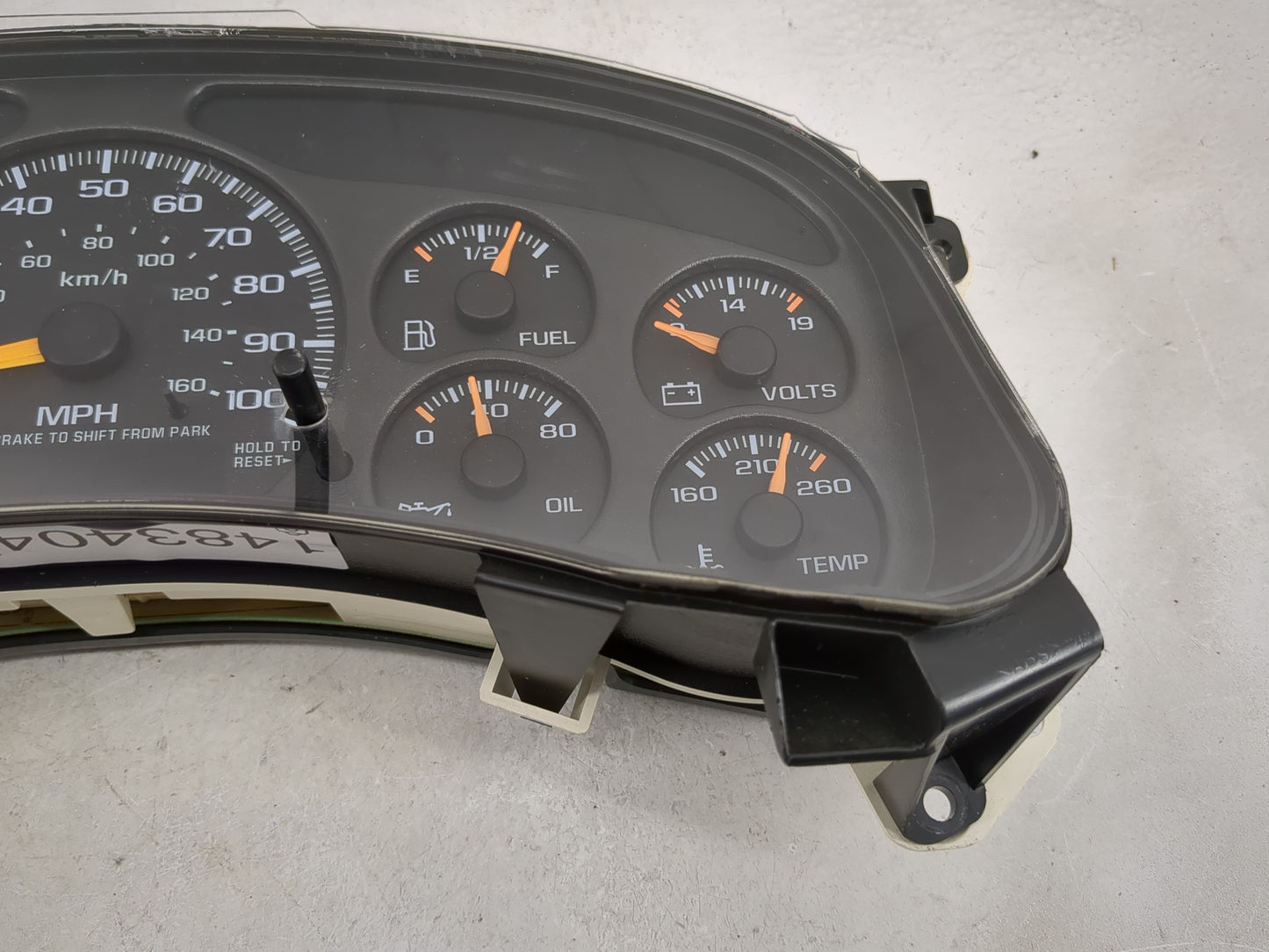 2000-2002 Chevrolet Suburban Instrument Cluster Speedometer Gauges P/N:15055362 Miles: Fits Fits 2000 2001 2002 OEM Used Aut