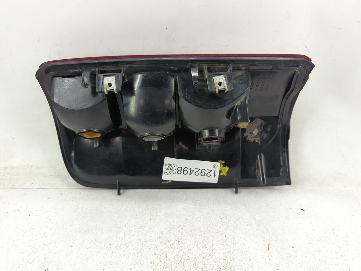 2000-2003 Chevrolet Suburban 1500 Tail Light Assembly Passenger Right OEM P/N:16525376 Fits Fits 2000 2001 2002 2003 OEM Use