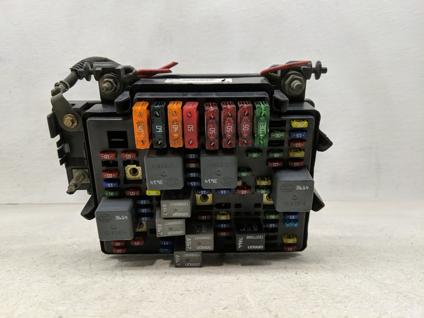 2000-2002 Chevrolet Suburban 1500 Fusebox Fuse Box Panel Relay Module P/N:12193645-09 Fits Fits 2000 2001 2002 OEM Used Auto