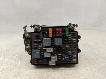2000-2002 Chevrolet Suburban 1500 Fusebox Fuse Box Panel Relay Module P/N:15328806-05 12193645-09 Fits Fits 2000 2001 2002 O