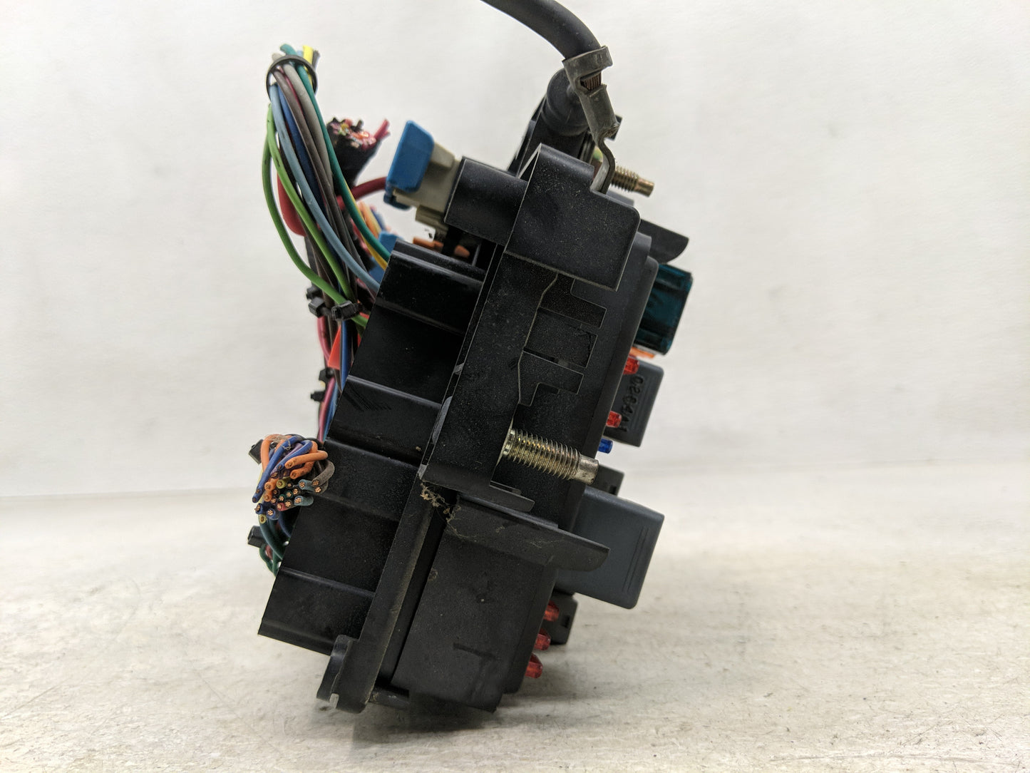2000-2002 Chevrolet Suburban 1500 Fusebox Fuse Box Panel Relay Module P/N:15328806-05 12193645-09 Fits Fits 2000 2001 2002 O