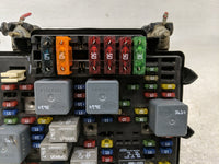 2000-2002 Chevrolet Suburban 1500 Fusebox Fuse Box Panel Relay Module P/N:12193645-09 Fits Fits 2000 2001 2002 OEM Used Auto
