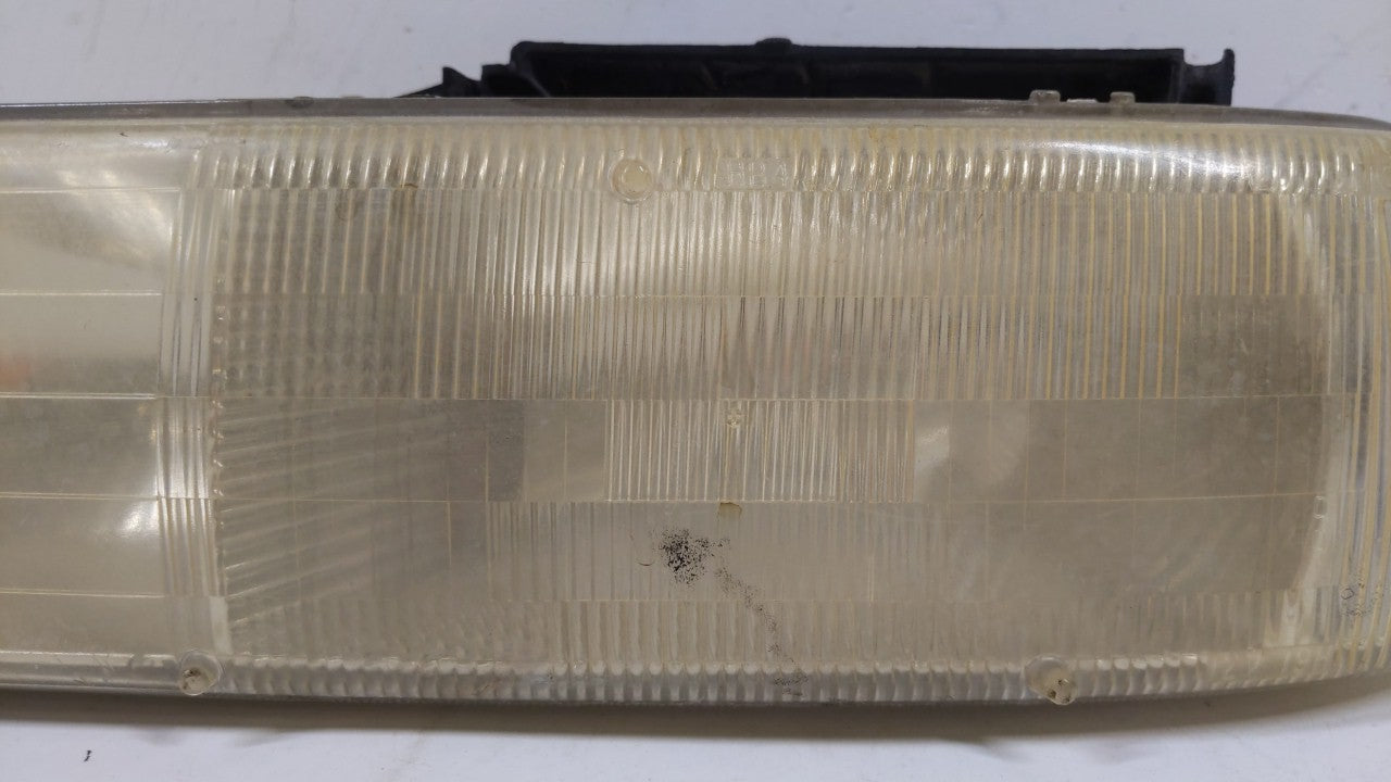 2000 Chevrolet Suburban 1500 Driver Left Oem Head Light Headlight Lamp - Oemusedautoparts1.com